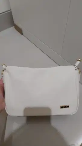 Tas Enji Sling Bag Ivory