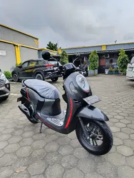 Bissmillah dijual motor Honda Scoopy SE 2021 istimewa