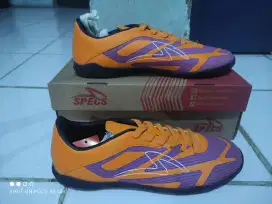 Sepatu futsal size 41 specs original