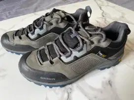Jual rugi sepatu eiger mamba low grey