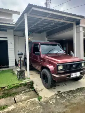 Mobil taft f78 rocky independent 4x4 tahun 1999