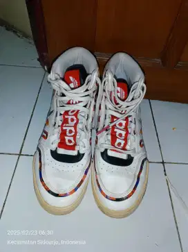 Jual sepatu adidas sz 44.bu.chat / wa.siapa cepat dia dapat.