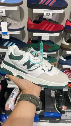 New Balance 550