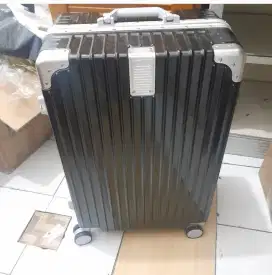 Koper 24 inch Kondisi baru