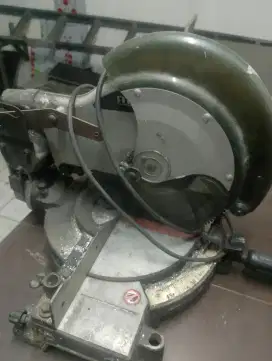 Jual mesin cutting alumunium maktec MT230