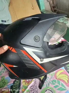 Helm trial merk arai