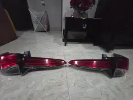 Dijual Lampu belakang Fortuner VRZ 2016, 2017, 2018. Full Set n Mulus