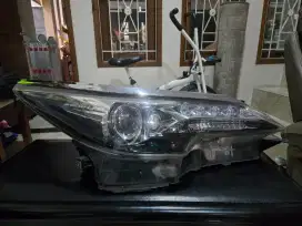 Dijual HEAD LAMP (lampu depan) FORTUNER VRZ 2016, 2017 Mulus