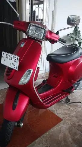 Vespa 125 red 2019 mulus