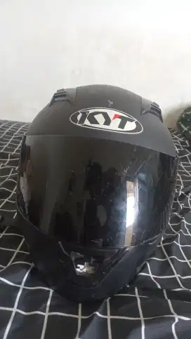 HELM FULL FACE KYT