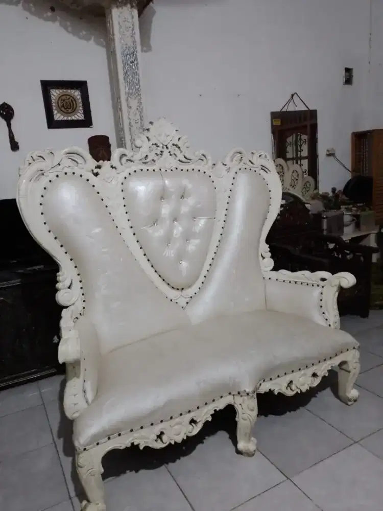 Satu set sofa preloved