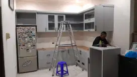 Tukang mebel hpl