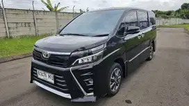 Jual Toyota Voxy 2.0 AT 2018 Hitam TGN 1 Bebas LakaBanjir Mulus