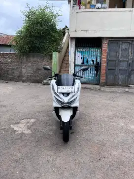 Honda pcx tahun 2018