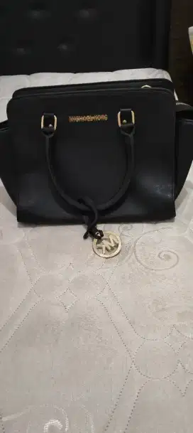 Dijual tas merk Michael kors kondisi baru