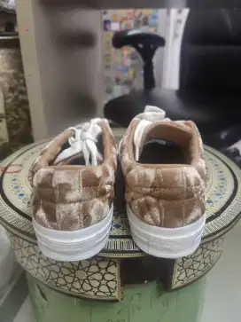 Sepatu converse golf dijual