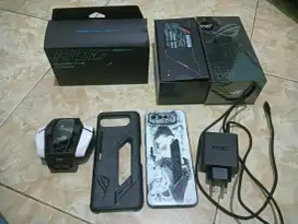 Asus ROG Phone 6 full set Plus Aero Active Cooler