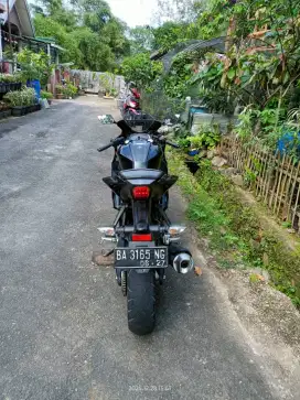 Yamaha R15 V4 2022