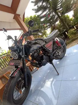 Custom Scrumbler Honda GL 160cc