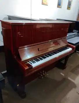 Yamaha piano U3 warna coklat