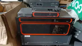 Komputer laptop dan barang jaringan