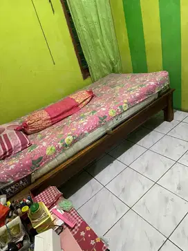 Jual tempat tidur minimalis bahan kayu jati dan kasurnya