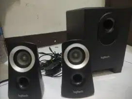 Speaker logitech Z313