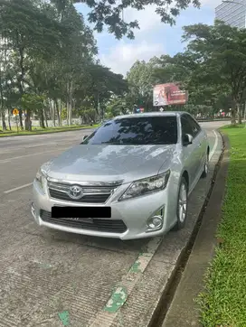 Toyota Camry Hybrid (2013)