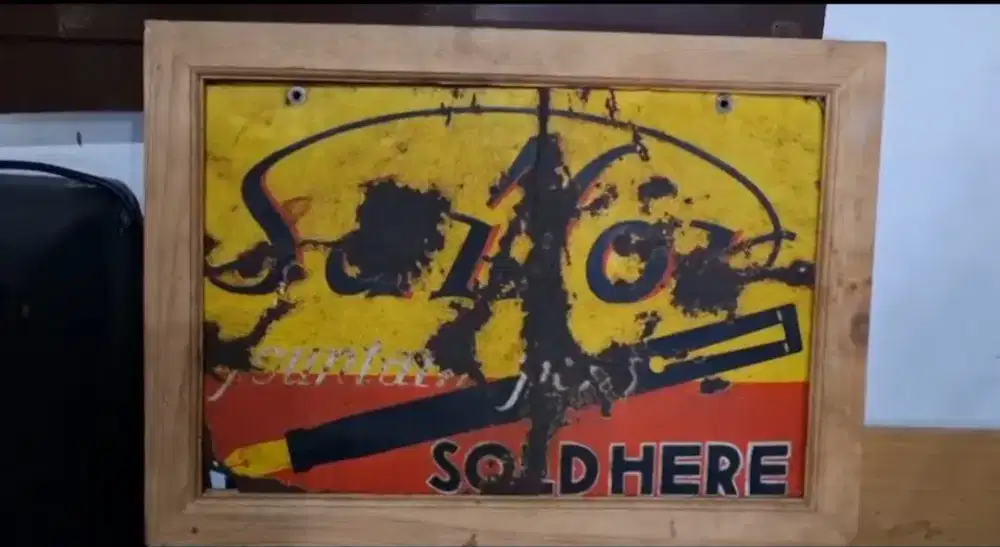 ENAMEL SOLD HERE THIN VINTAGE