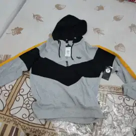 Jaket volcom jaminan autentik/original 100% harga oleng