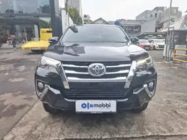 [OLX Mobbi] Toyota Fortuner Hitam 2.4 4x2 VRZ Solar-AT 2016 SAR