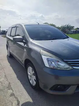 Nissan Grand livina 2013 Bensin