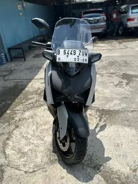 YAMAHA XMAX 250