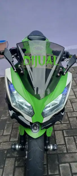 Kawasaki ninja 250fi warna hijau
