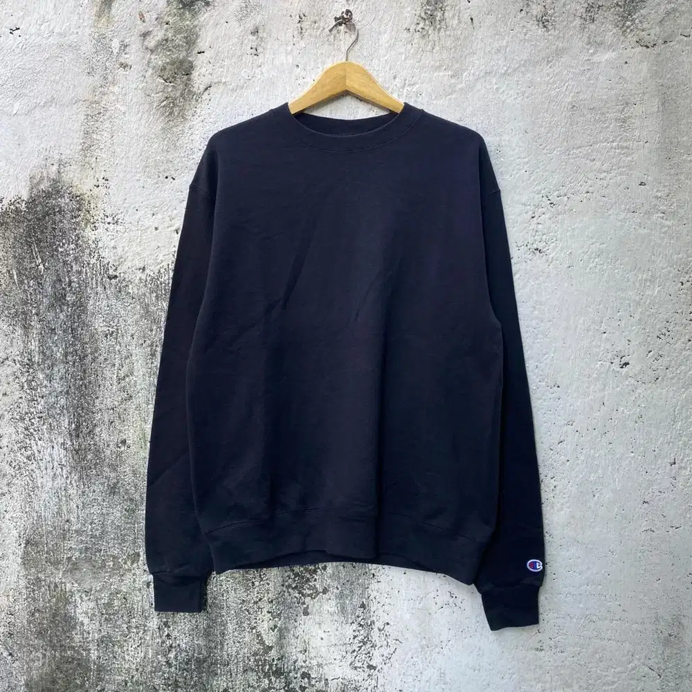 Crewneck Champion - Size M fit L - Jaket Sweater Sweatshirts