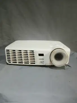 Proyektor Vivitek 2600 Lumen HDMI