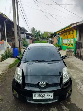 Yaris type E automatic 2012