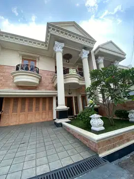 Rumah Mewah Brand New Classic di Rempoa Siap Huni