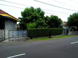 Rumah Bagus Asri Tanah Luas Pinggir Jalan di Purwokerto Banyumas