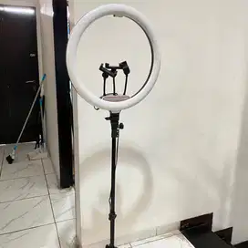 Ringlight sedang kokoh bonus stand