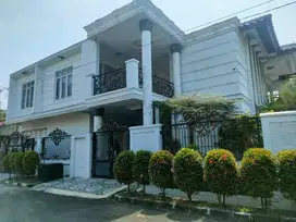 Dijual rumah Lux harga termurah sayap buahbatu
