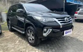 [OLX Mobbi] Toyota Fortuner Putih 2.4 G Solar-AT 2017 4NT