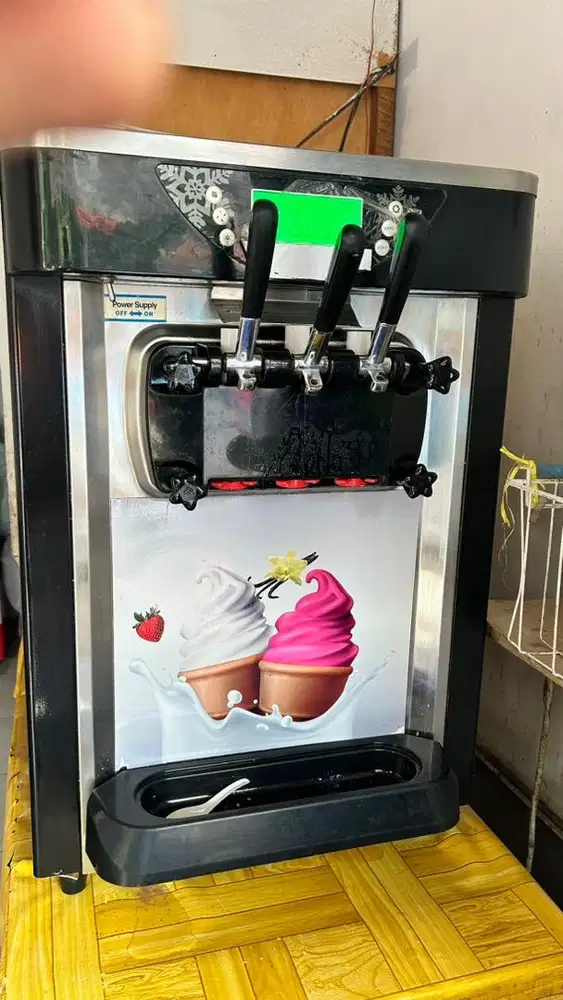 Mesin soft icream