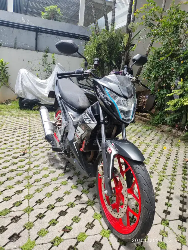 Di jual honda sonic