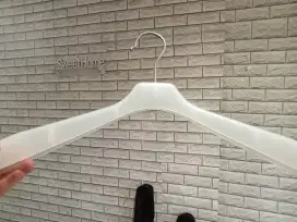Hanger baju selusin