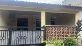 Jual Rumah Di Dalam Komplek Perumahan Lokasi Strategis