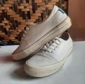 Sepatu FYC White Second Original Size 41.