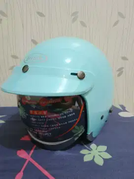 Jual Rugi Helm Injak Uk XL hijau Mint