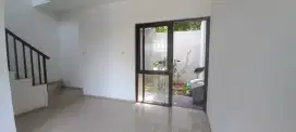 Rumah Harga Murah 2lantai di Golden City Teluk pucung Bekasi