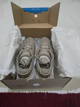 Jual Sepatu HOKA
